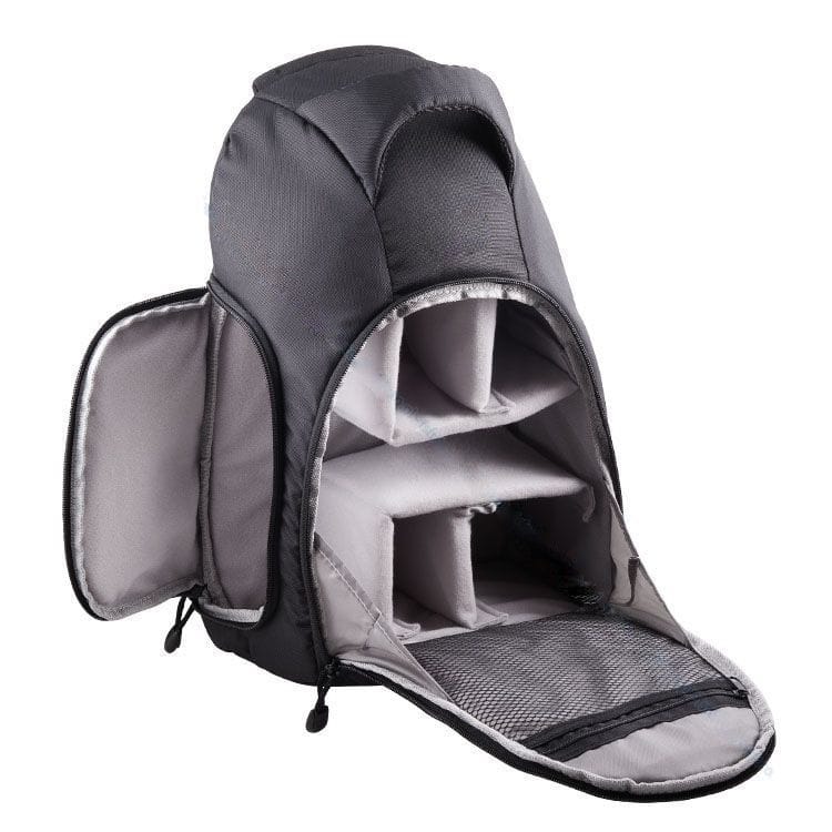 Mochila de fotografía con compartimentos para cámaras y accesorios.