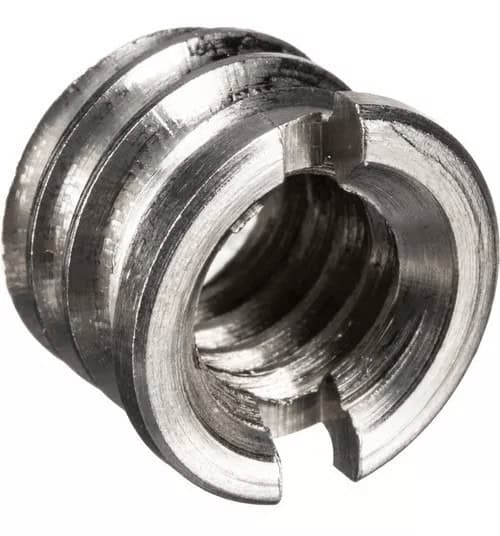 Adaptador de rosca 1/4 a 3/8 para accesorios de cámara.