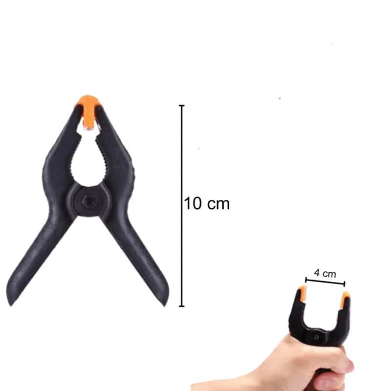 Pinzas multiuso medianas con mango ergonómico y punta ajustable.