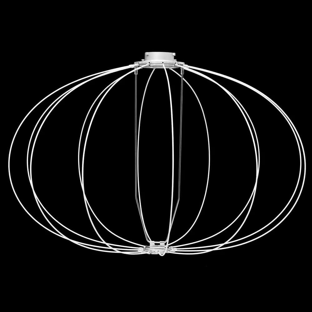 Lámpara de techo con estructura metálica circular y diseño contemporáneo.