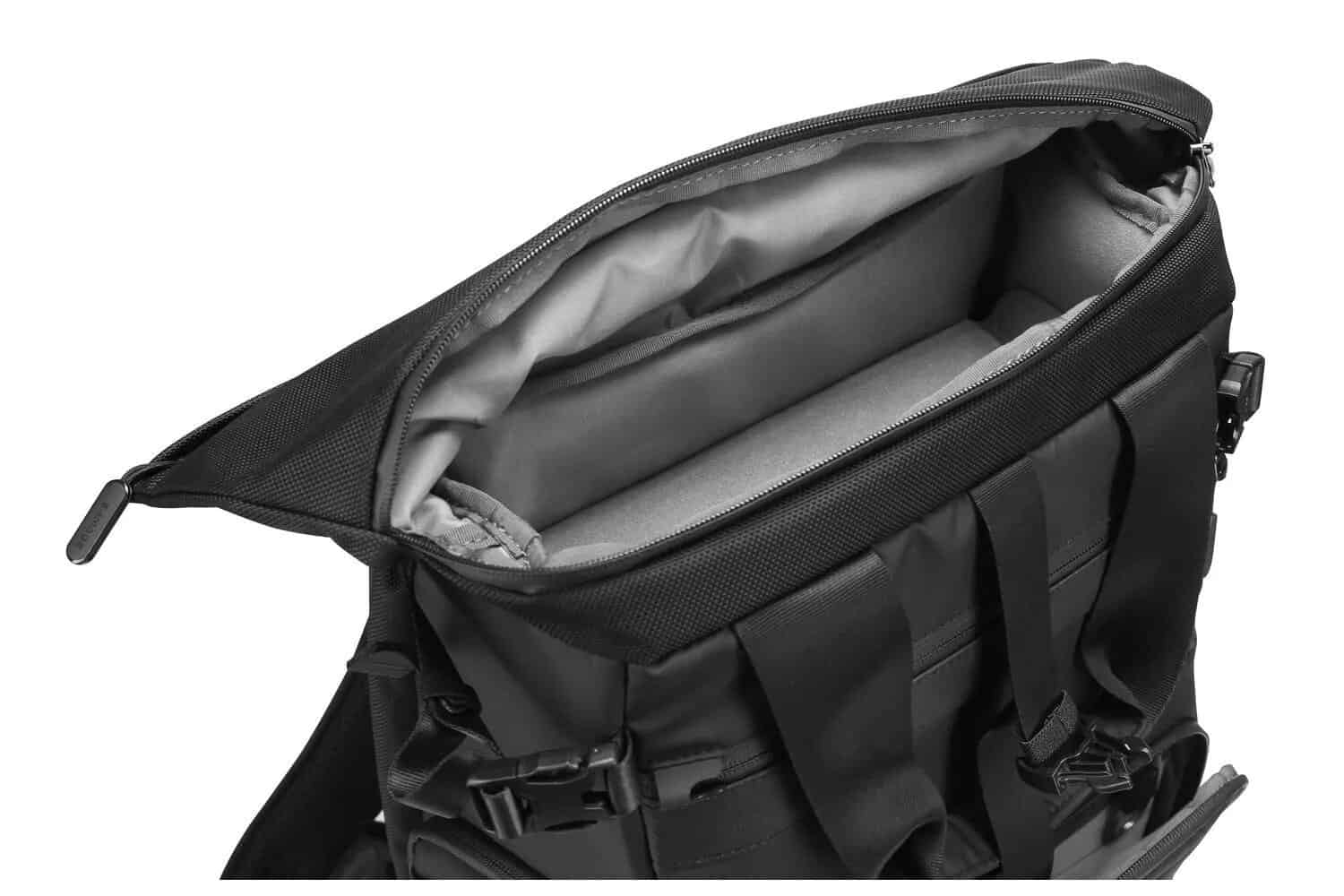 Mochila E-image Explore 20 negra para fotografía y accesorios.